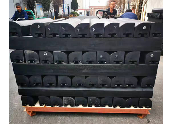 福建球磨機橡膠襯板